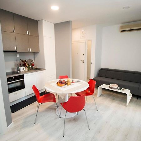 Apartman Gusar -Top Position, Close To The Center And The Beach, Fully Equipped Omiš Екстериор снимка